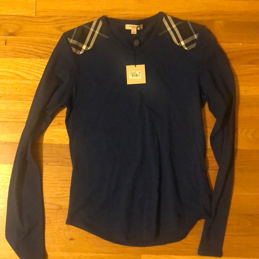 NWT Burberry long sleeve with shoulder patch